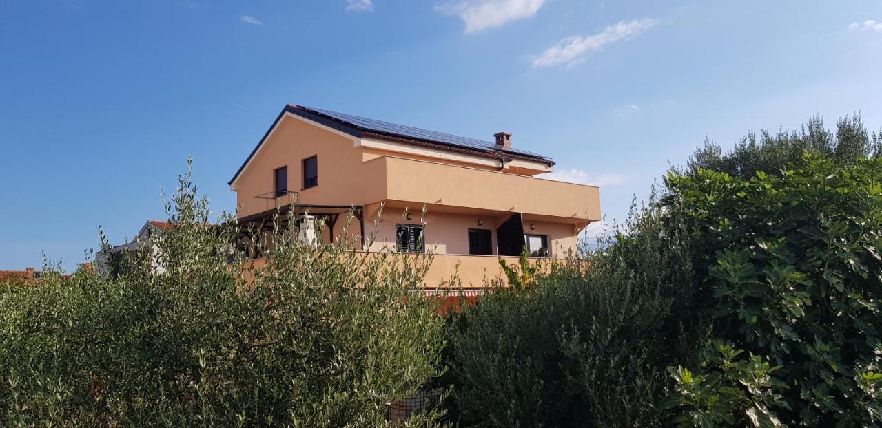 Apartmani Zem, Krk Krk Town Exterior foto